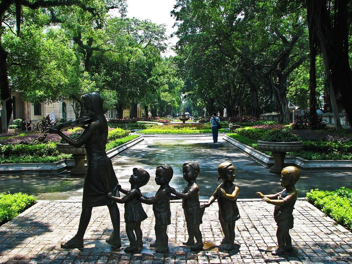 Colonial Hush · Shamian Island